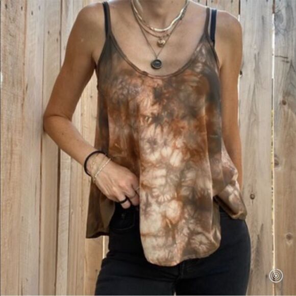 Lush tie dyed sleeves top - Picture 6 of 9